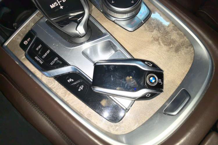Used BMW 7 Series 2019 Restyled 740Li Leading Luxury Package Vehicle Key