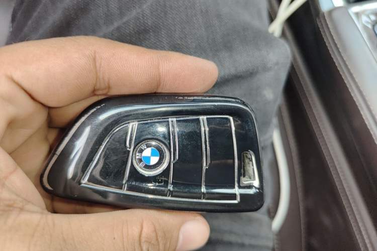 Used BMW 7 Series 2019 Updated 730Li Luxury Package Vehicle Key