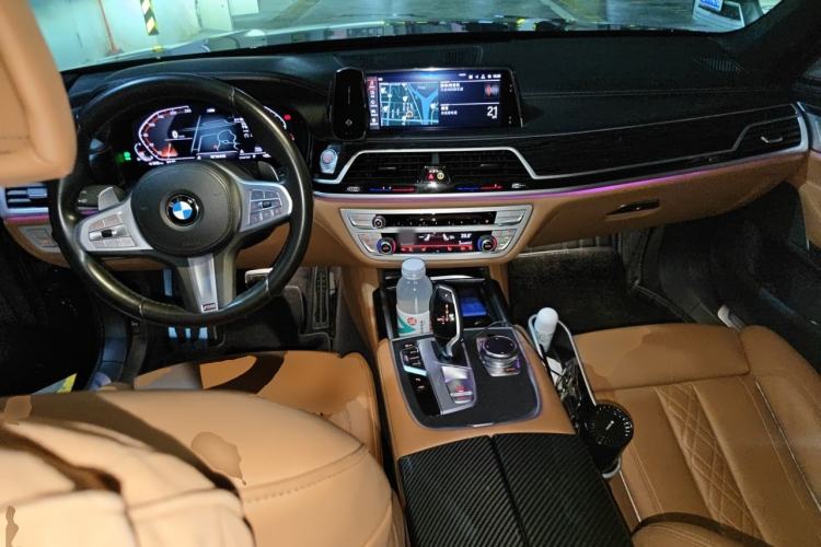 Used BMW 7 Series 2019 740Li Leading Model M Sport Package Center Console