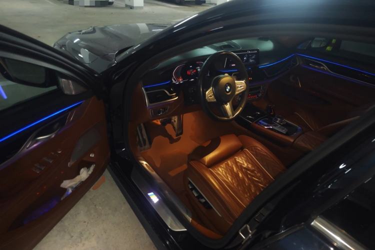 Used BMW 7 Series 2019 Restyled 740Li xDrive Executive M Sport Package Driver Seat