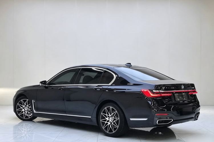 Used BMW 7 Series 2019 Restyled 730Li M Sport Package Exterior 4