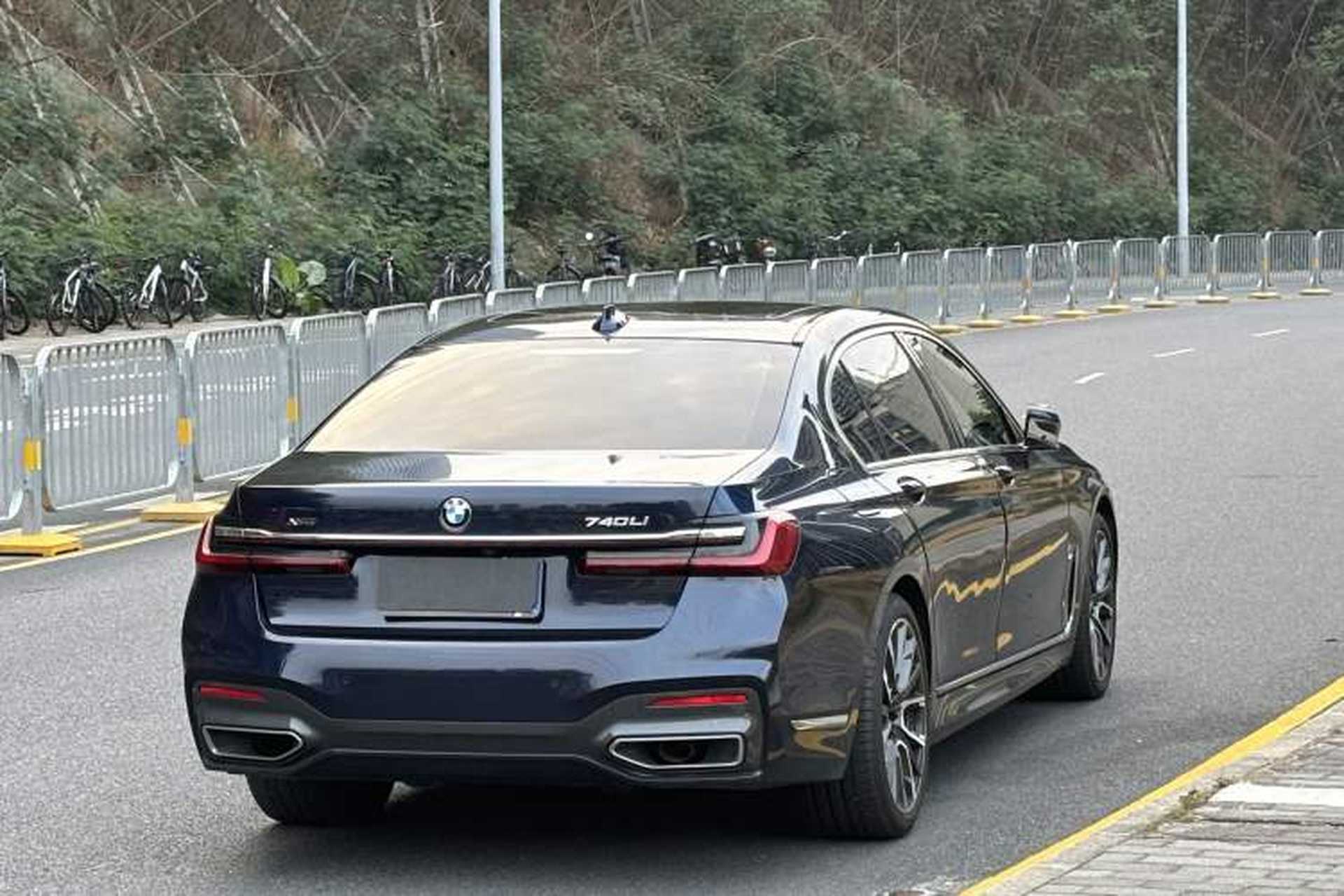 Used BMW 7 Series 2019 Updated 740Li Luxury Version M Sport Package Exterior 8