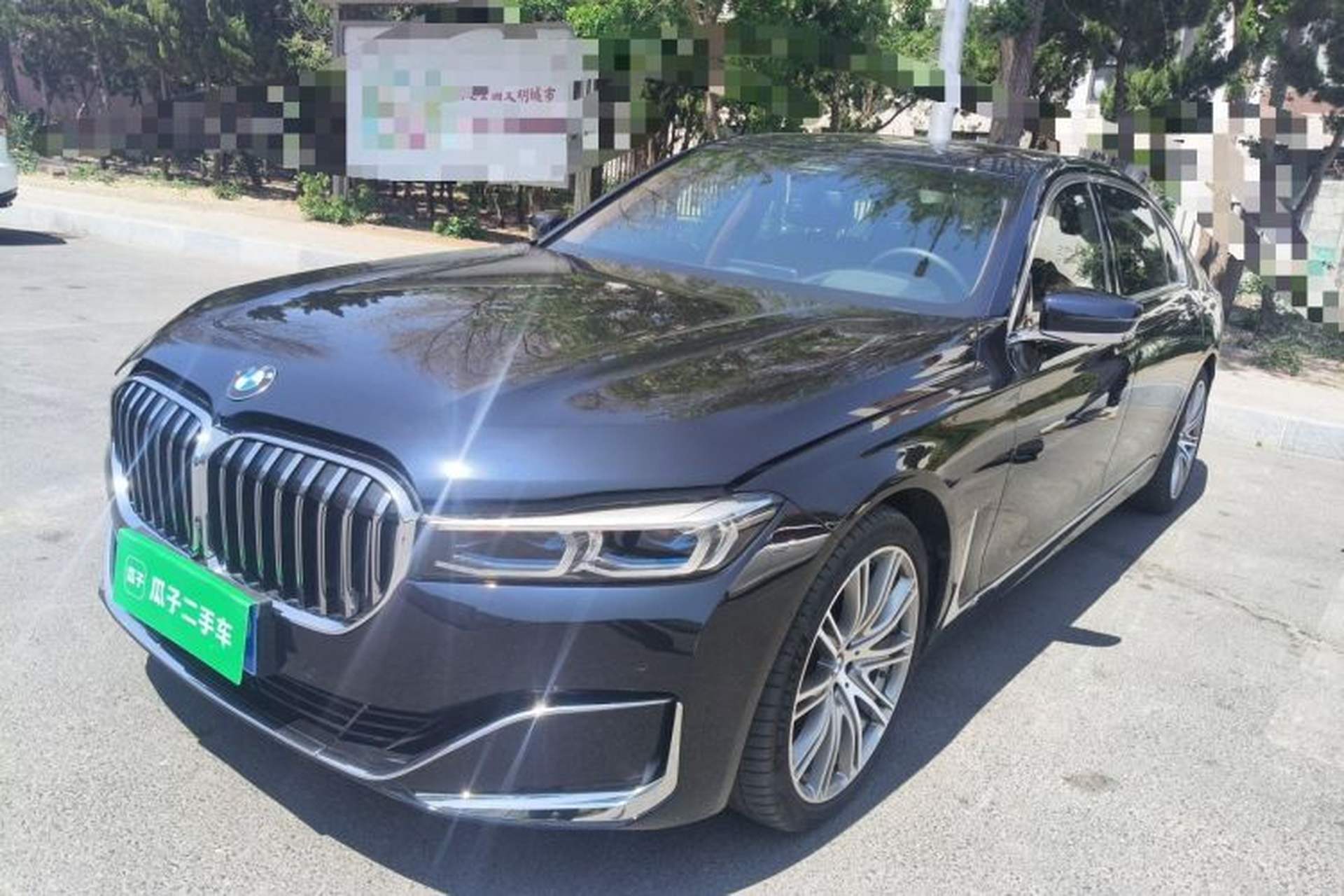 Used BMW 7 Series 2019 740Li xDrive Executive Luxury Package Front Left 45 Deg