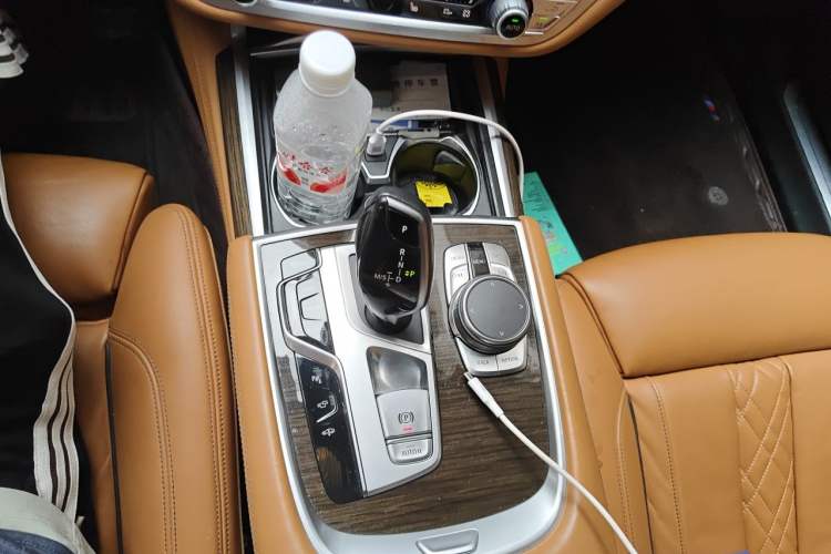 Used BMW 7 Series 2019 730Li Luxury Package Gear Lever