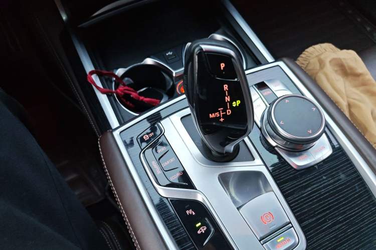 Used BMW 7 Series 2019 740Li Leading Model M Sport Package Gear Lever