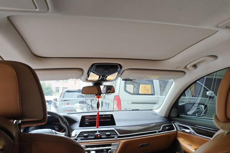 Used BMW 7 Series 2019 730Li Luxury Package Headliner