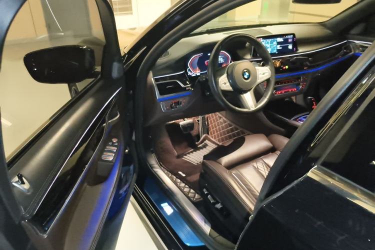 Used BMW 7 Series 2019 730Li M Sport Package Interior 3