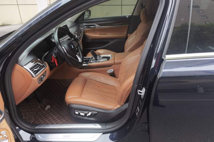 Used BMW 7 Series 2019 740Li Luxury Edition with Premium Package Left Front Seat