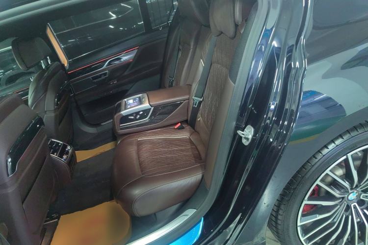 Used BMW 7 Series 2019 Restyled 740Li Leading Edition M Sport Package Left Rear Seat