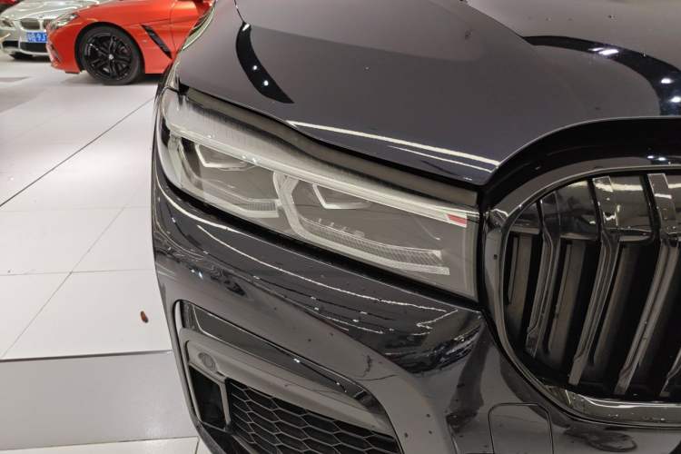 Used BMW 7 Series 2019 740Li Leading Model M Sport Package Right Front Headlight