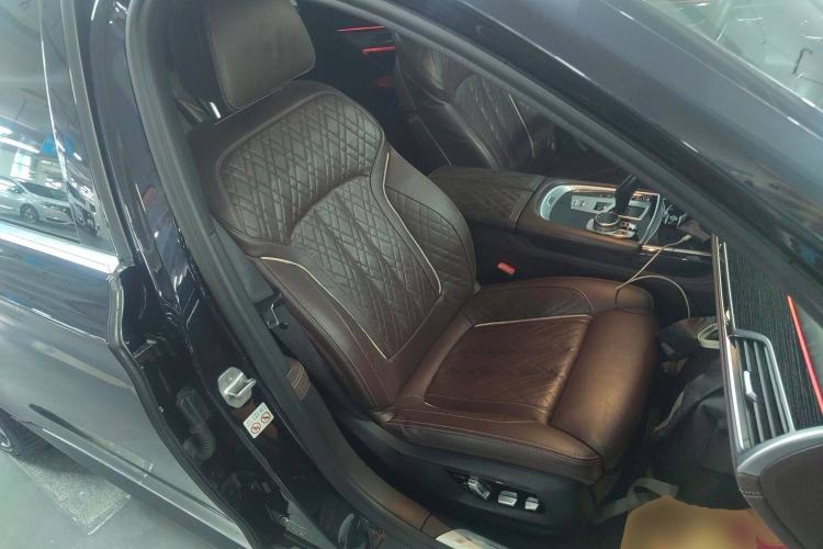 Used BMW 7 Series 2019 Restyled 740Li Leading Edition M Sport Package Right Front Seat
