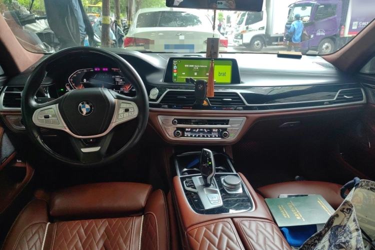 Used BMW 7 Series 2019 740Li xDrive Executive Luxury Package Center Console