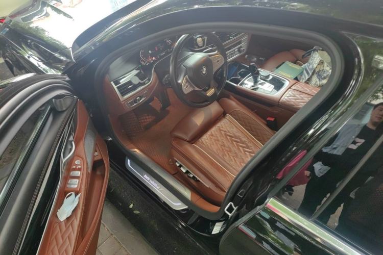 Used BMW 7 Series 2019 740Li xDrive Executive Luxury Package Driver Seat