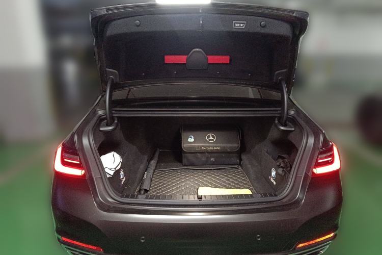 Used BMW 7 Series 2019 Restyled 740Li xDrive Executive Luxury Package Trunk