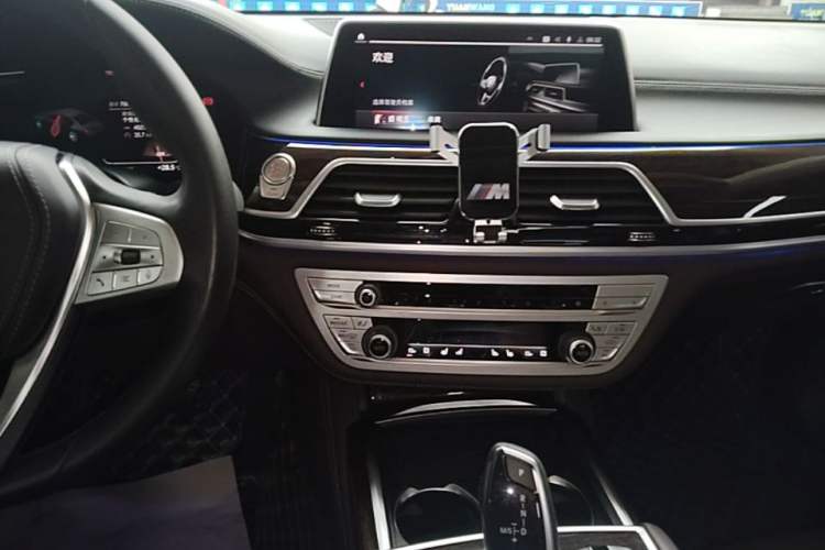 Used BMW 7 Series 2019 Updated 740Li Luxury Package Premium Edition Audio And AC Panel