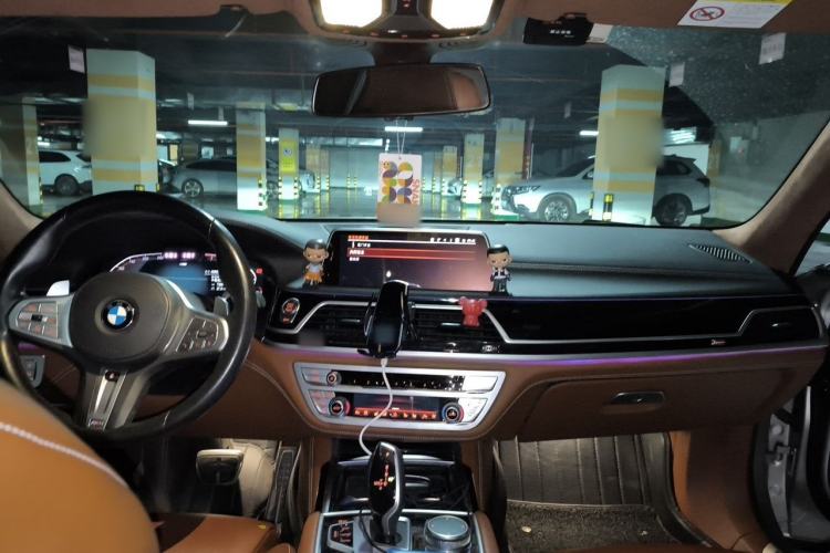 Used BMW 7 Series 2019 Restyled 740Li xDrive Executive M Sport Package Center Console