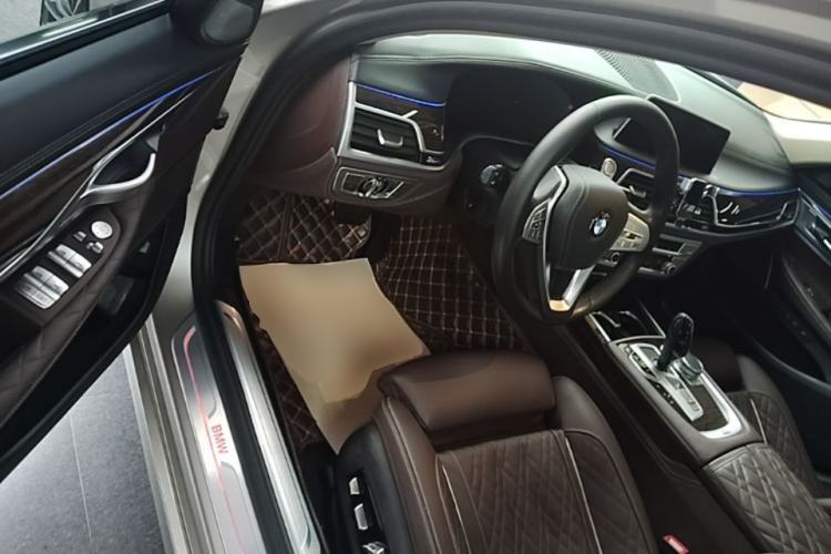 Used BMW 7 Series 2019 Updated 740Li Luxury Package Premium Edition Driver Seat