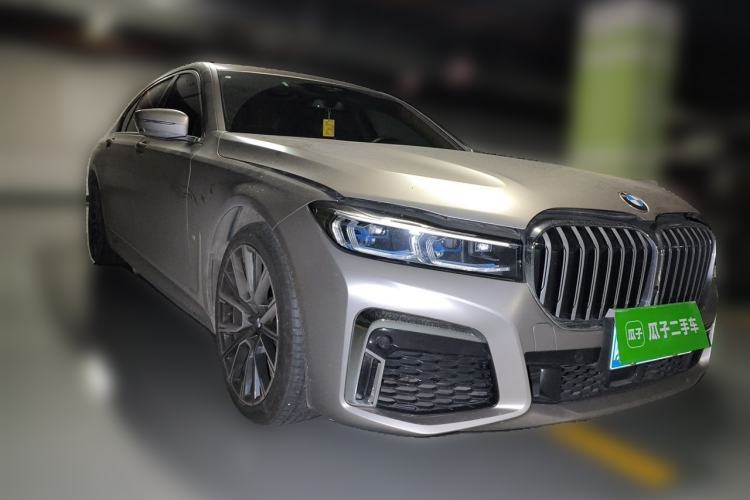 Used BMW 7 Series 2019 Restyled 740Li xDrive Executive M Sport Package Front Right 45 Deg