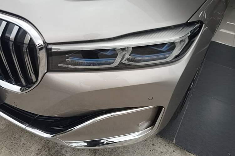 Used BMW 7 Series 2019 Updated 740Li Luxury Package Premium Edition Left Front Headlight
