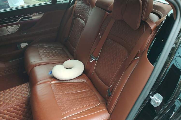 Used BMW 7 Series 2019 Restyled 740Li xDrive Executive Luxury Package Left Rear Seat