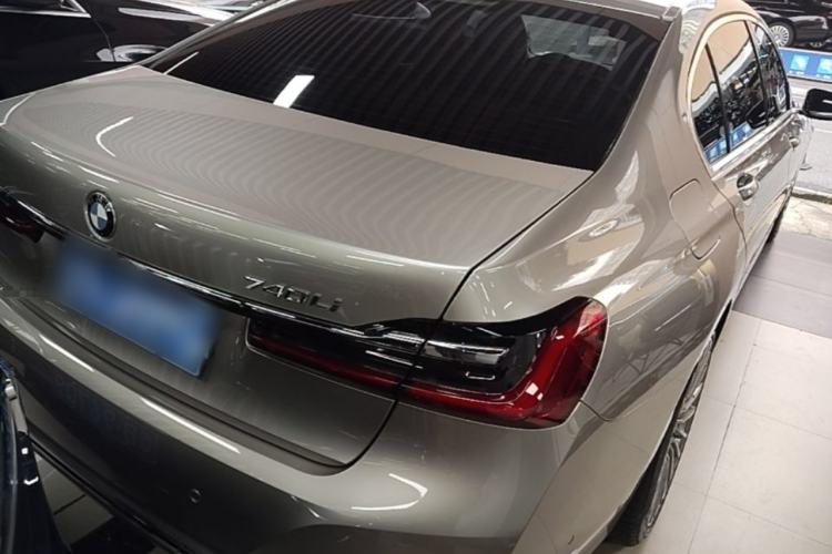 Used BMW 7 Series 2019 Updated 740Li Luxury Package Premium Edition Rear Right 45 Deg