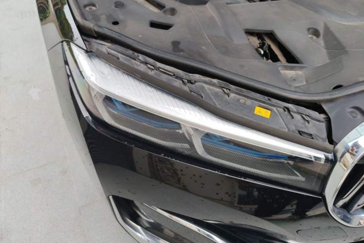 Used BMW 7 Series 2019 Restyled 740Li xDrive Executive Luxury Package Right Front Headlight
