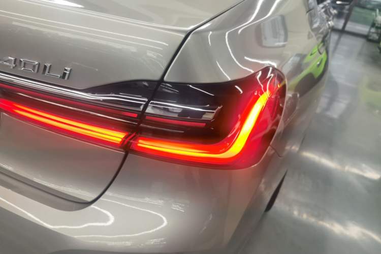 Used BMW 7 Series 2019 Updated 730Li Luxury Package Right Rear Taillight