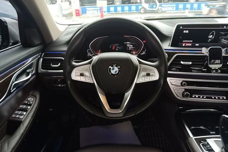 Used BMW 7 Series 2019 Updated 740Li Luxury Package Premium Edition Steering Wheel