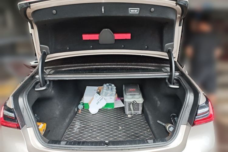 Used BMW 7 Series 2019 Updated 730Li Luxury Package Trunk