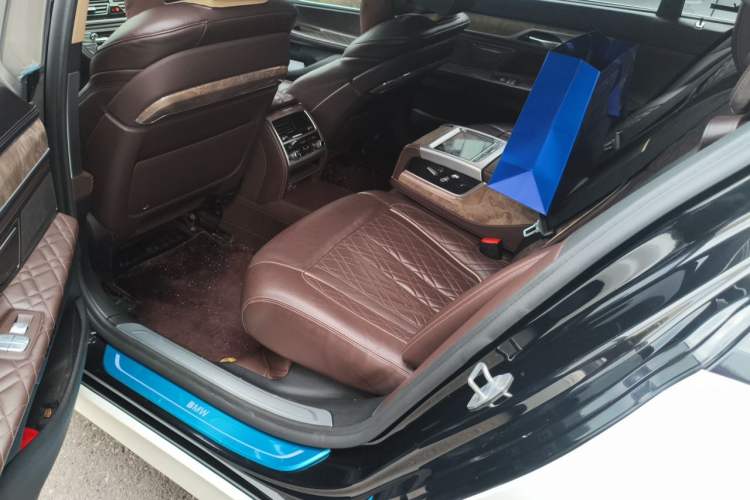 Used BMW 7 Series 2019 Restyled 740Li Leading Luxury Package Left Rear Seat