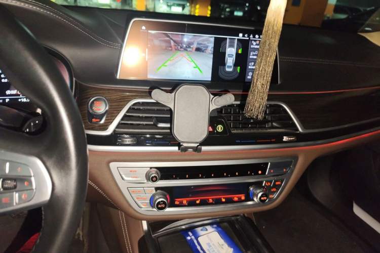 Used BMW 7 Series 2019 Updated 730Li Luxury Package Audio And AC Panel