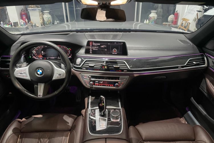 Used BMW 7 Series 2019 Restyled 740Li Leading Edition M Sport Package Audio And AC Panel
