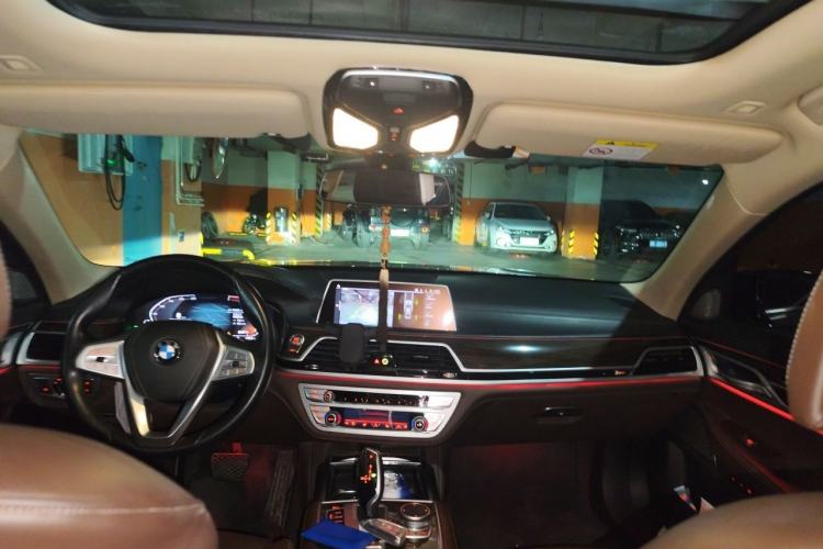 Used BMW 7 Series 2019 Updated 730Li Luxury Package Center Console