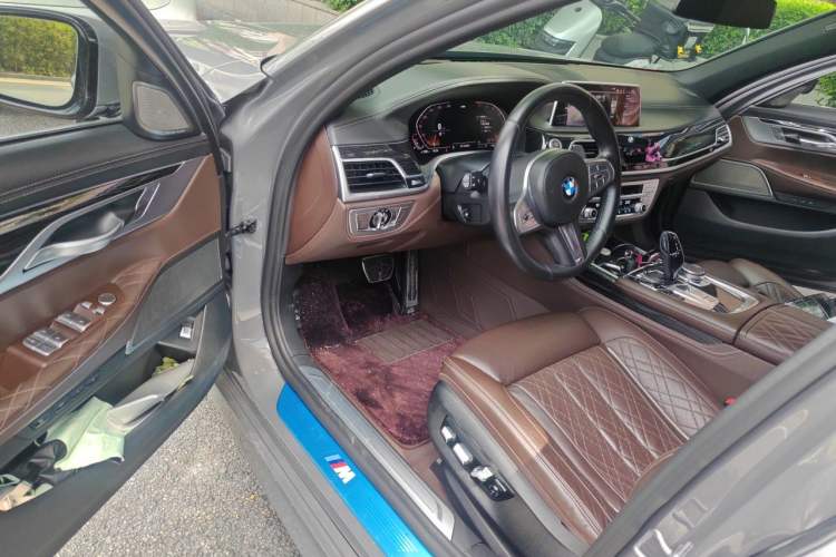 Used BMW 7 Series 2019 Restyled 740Li Leading Edition M Sport Package Driver Seat