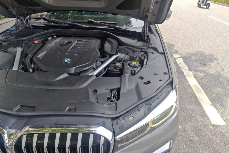 Used BMW 7 Series 2019 Restyled 740Li Leading Edition M Sport Package Engine Bay Left