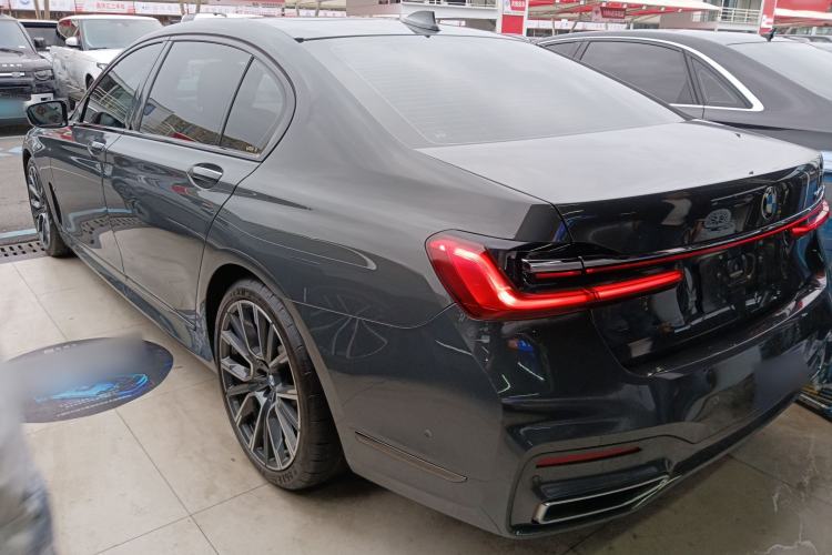 Used BMW 7 Series 2019 Restyled 740Li Leading Edition M Sport Package Exterior 3