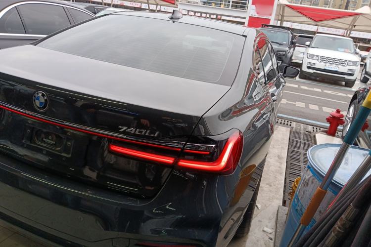Used BMW 7 Series 2019 Restyled 740Li Leading Edition M Sport Package Exterior 5