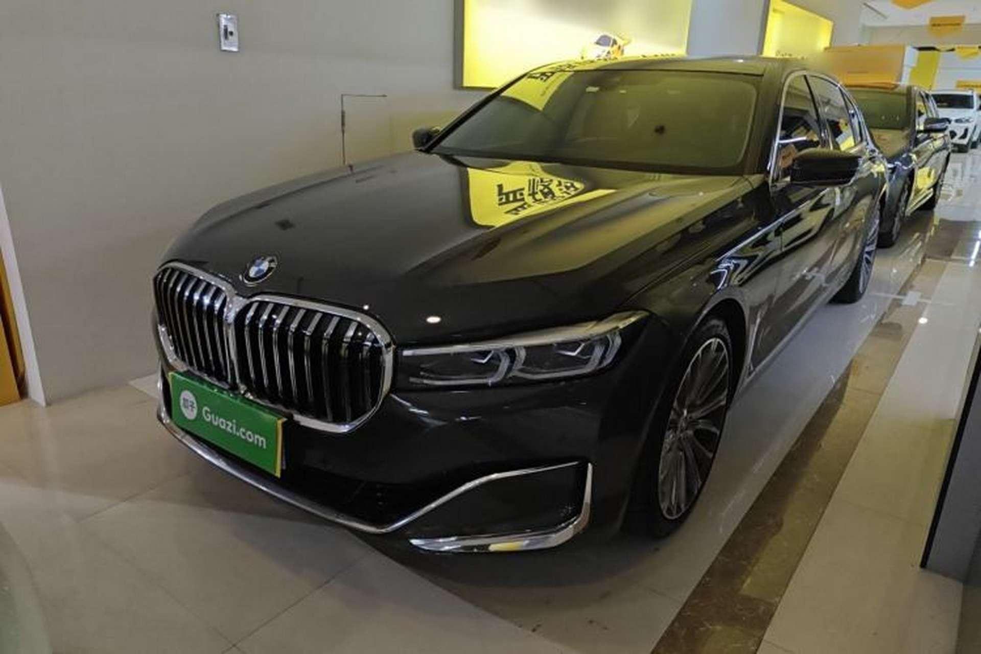 Used BMW 7 Series 2019 Restyled 740Li Leading Luxury Package Front Left 45 Deg