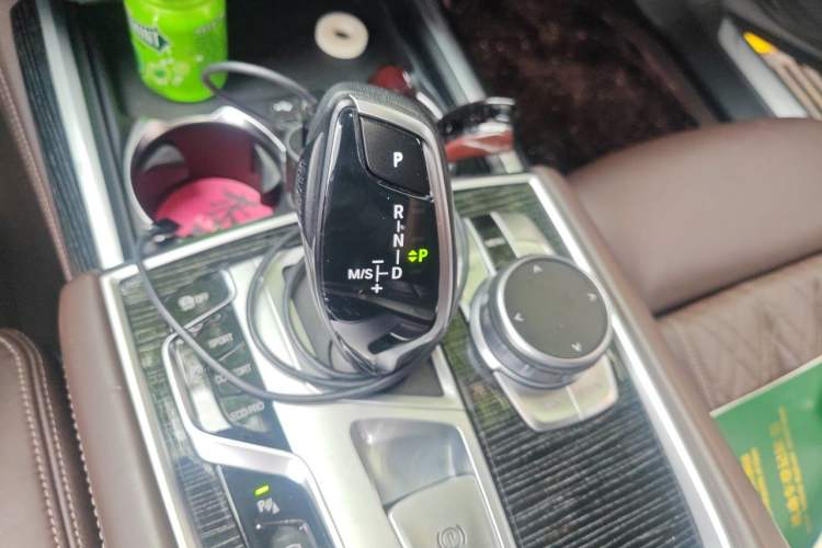 Used BMW 7 Series 2019 Restyled 740Li Leading Edition M Sport Package Gear Lever