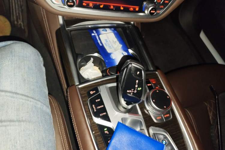 Used BMW 7 Series 2019 Updated 730Li Luxury Package Gear Lever