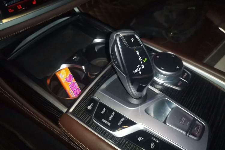 Used BMW 7 Series 2019 730Li M Sport Package Gear Lever