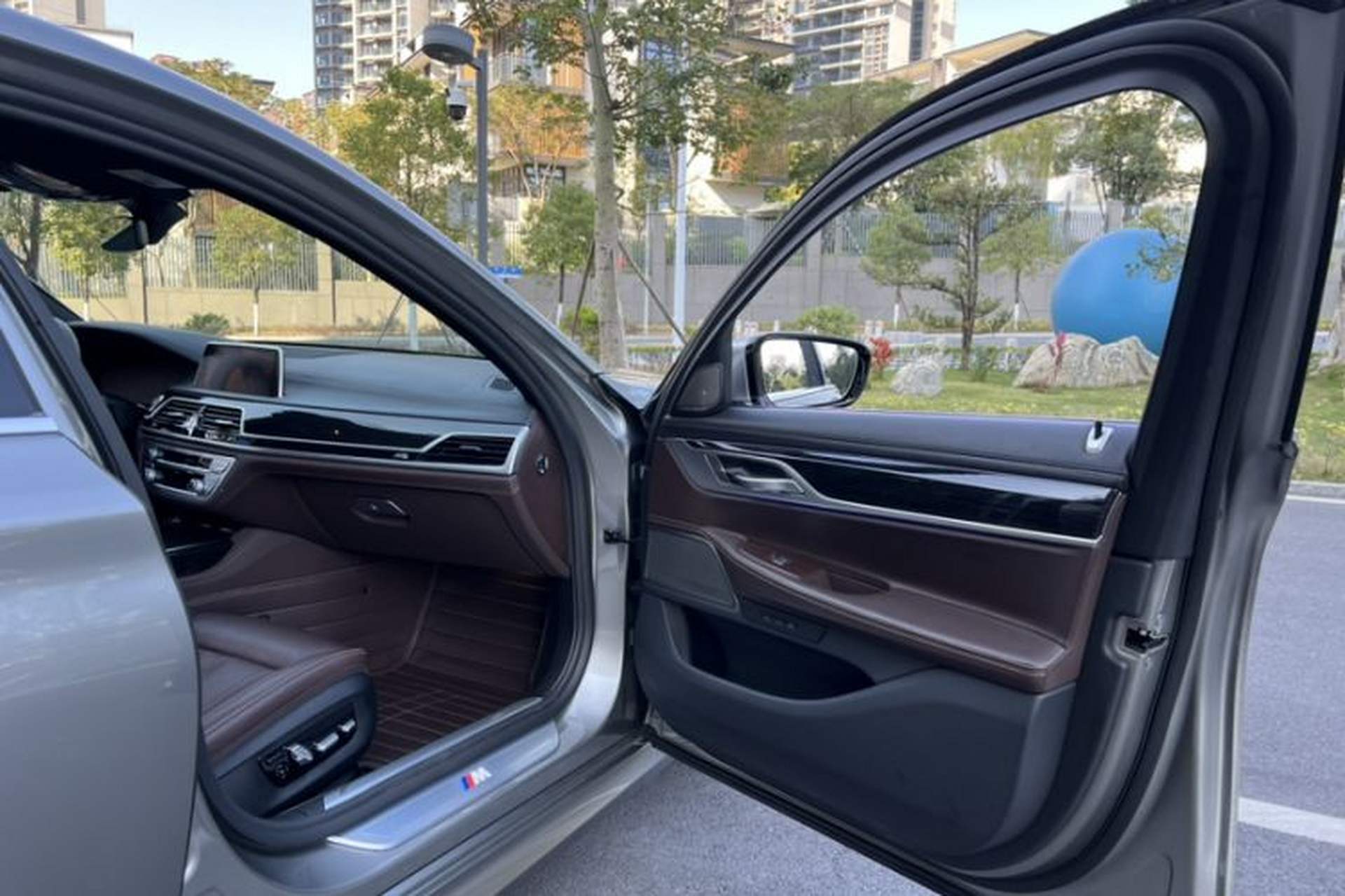 Used BMW 7 Series 2019 Restyled 730Li M Sport Package Interior 13