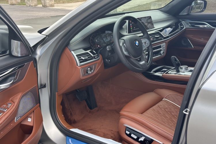 Used BMW 7 Series 2019 Restyled 740Li xDrive Executive Luxury Package Interior 2