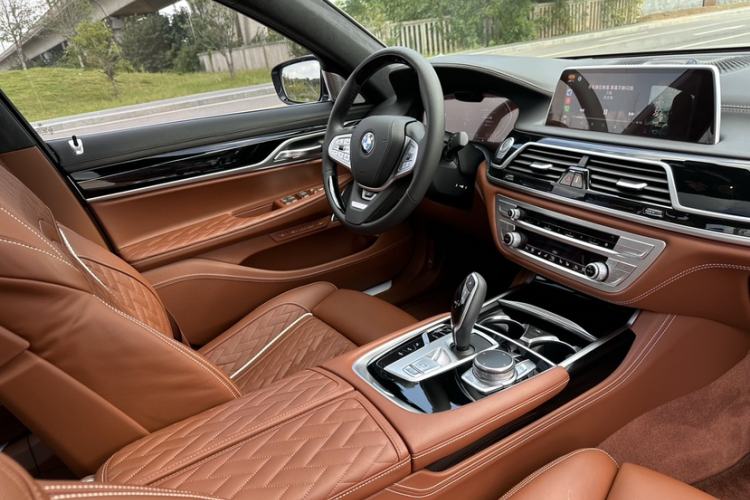 Used BMW 7 Series 2019 Restyled 740Li xDrive Executive Luxury Package Interior 3