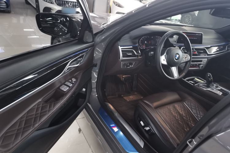 Used BMW 7 Series 2019 Updated 740Li Luxury Version M Sport Package Interior 3