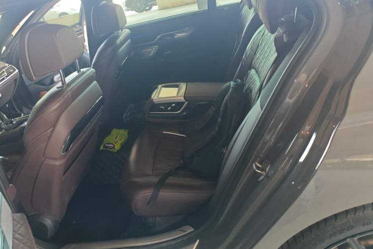 Used BMW 7 Series 2019 740Li Leading Model M Sport Package Left Rear Seat