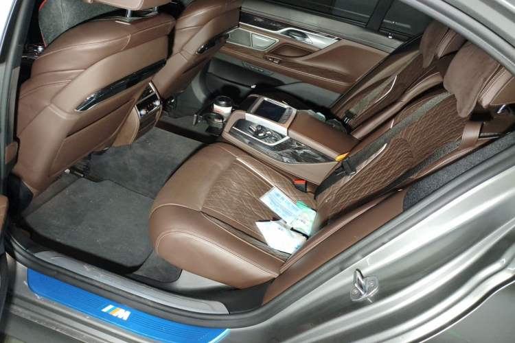 Used BMW 7 Series 2019 740Li Leading Model M Sport Package Left Rear Seat