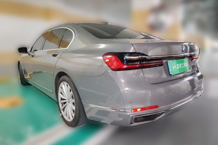 Used BMW 7 Series 2019 730Li Luxury Package Rear Left 45 Deg