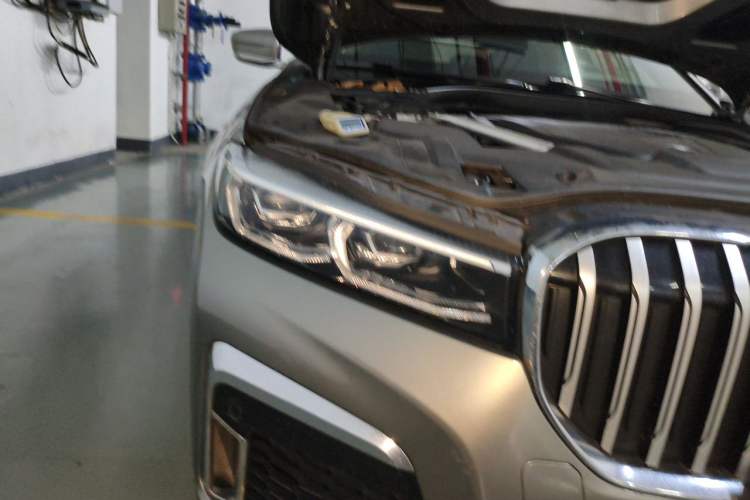 Used BMW 7 Series 2019 740Li Leading Model M Sport Package Right Front Headlight