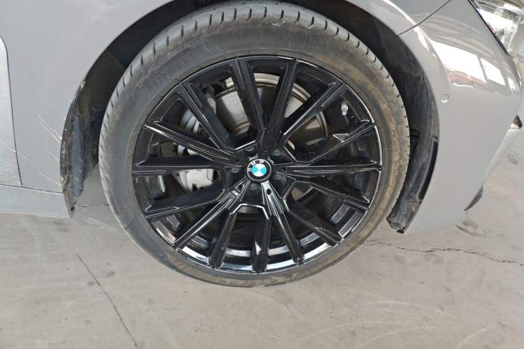 Used BMW 7 Series 2019 740Li Leading Model M Sport Package Right Front Wheel Hub